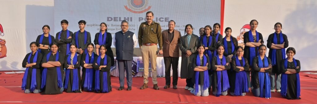Nukkad Natak on cyber crime awareness by Delhi Police