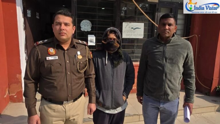 Dwarka police absconder arrest