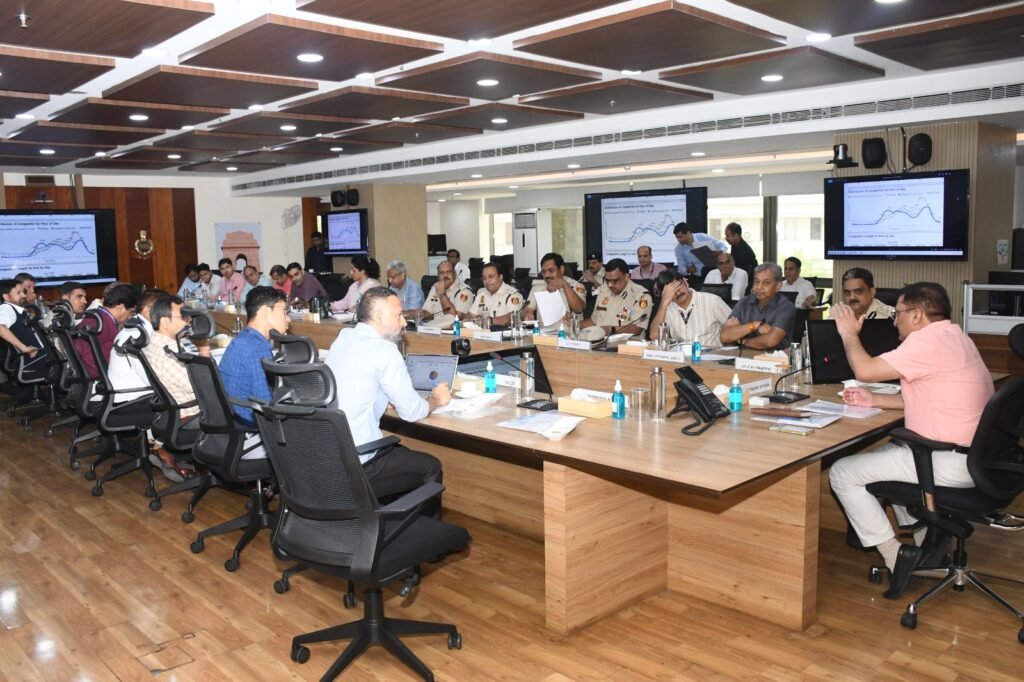 delhi traffic management को लेकर दिल्ली पुलिस मुख्यालय में बैठक 
